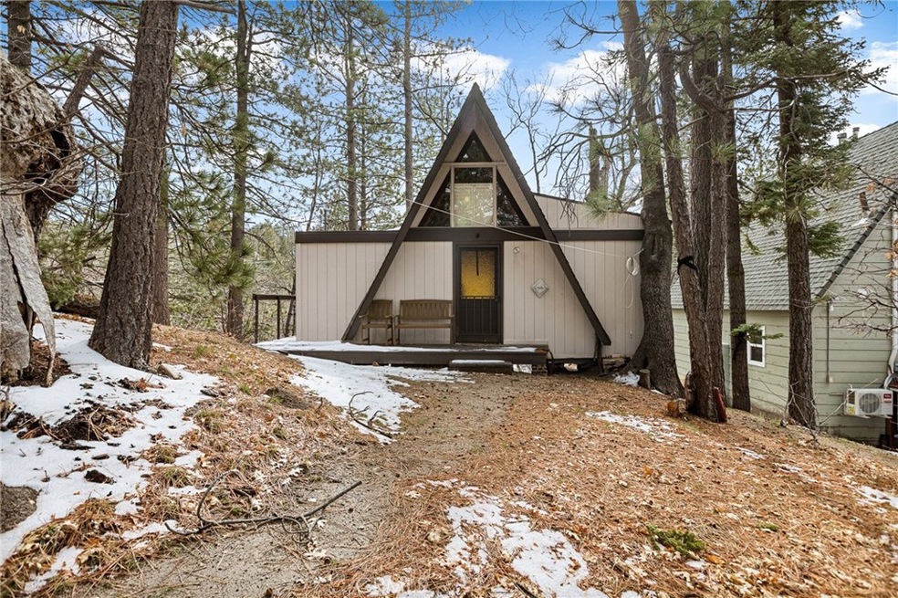 33148 Arrowbear Dr, Running Springs, CA 92382 - photo 1