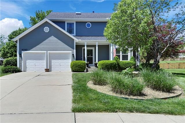 Great 2-story in Willow Bend!