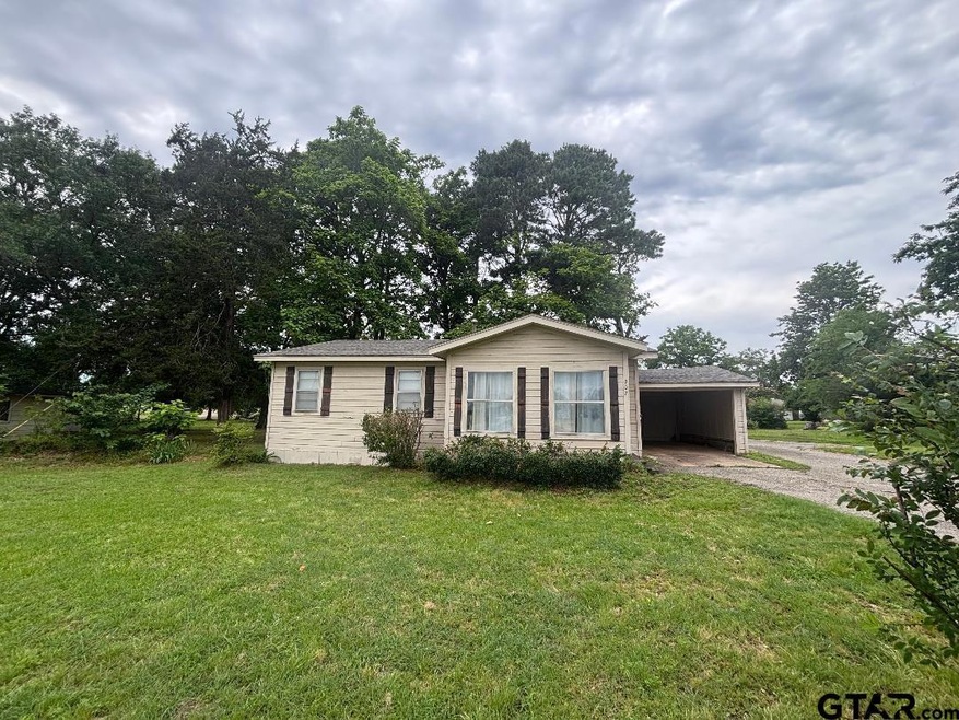 For Rent $1,300/month