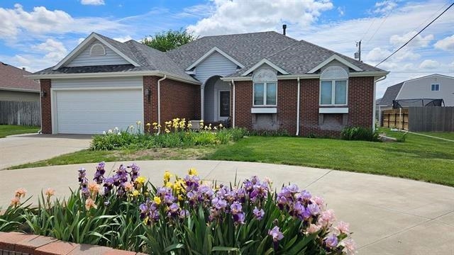 Under Contract $339,000