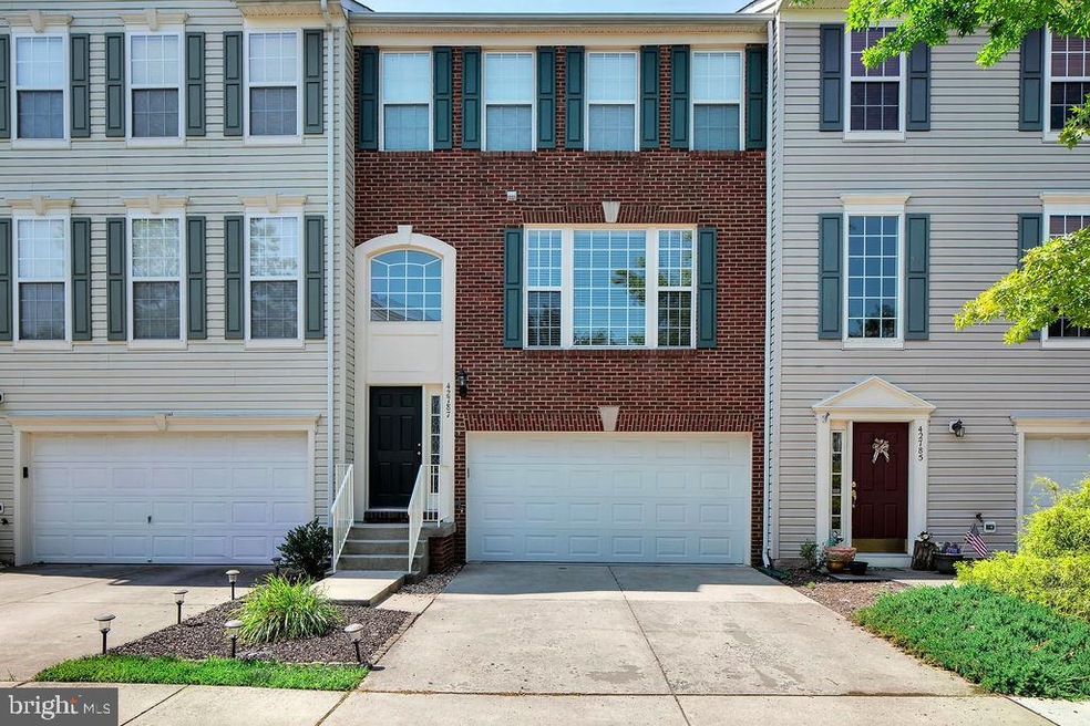 42787 Shaler St, Chantilly, VA 20152 - photo 1