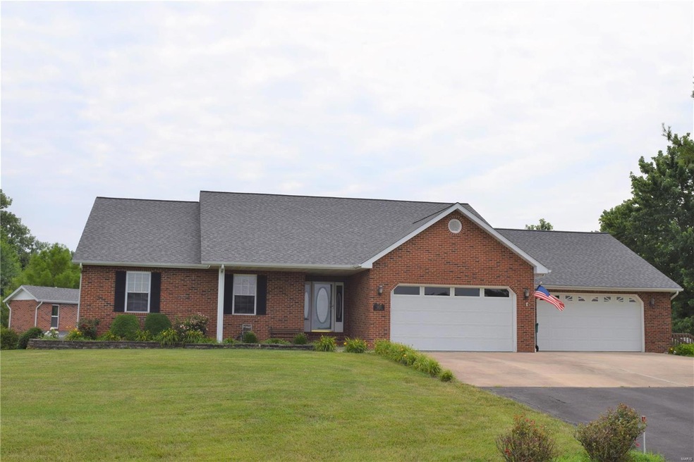 5822 Country Side Ln, Freeburg, IL 62243 - photo 1