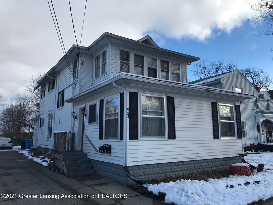 924 N Capitol Ave unit 1, Lansing, MI 48906 - photo 1