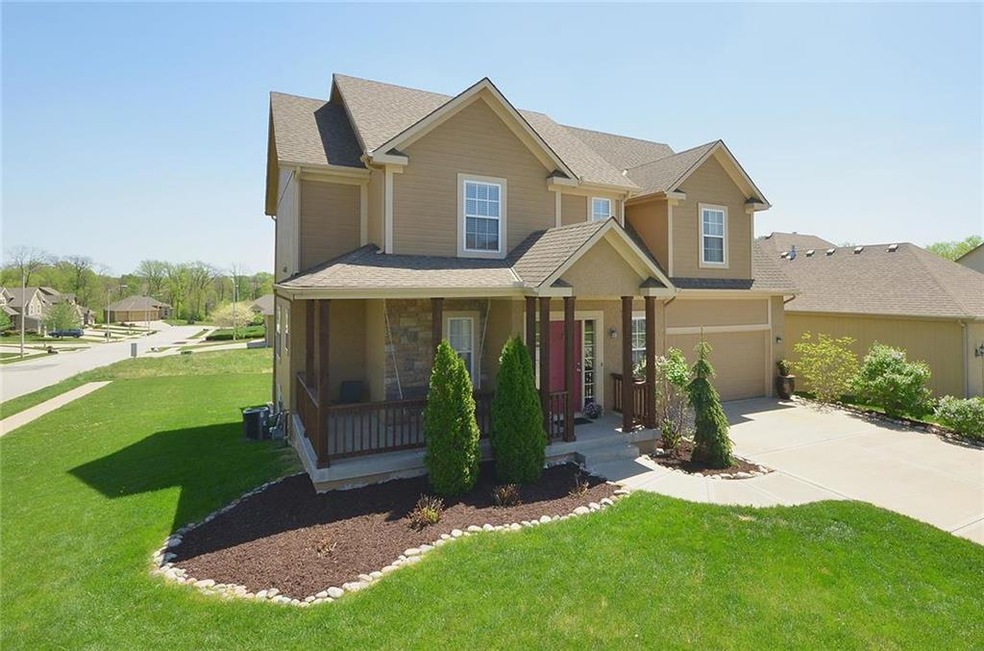 Spacious corner lot