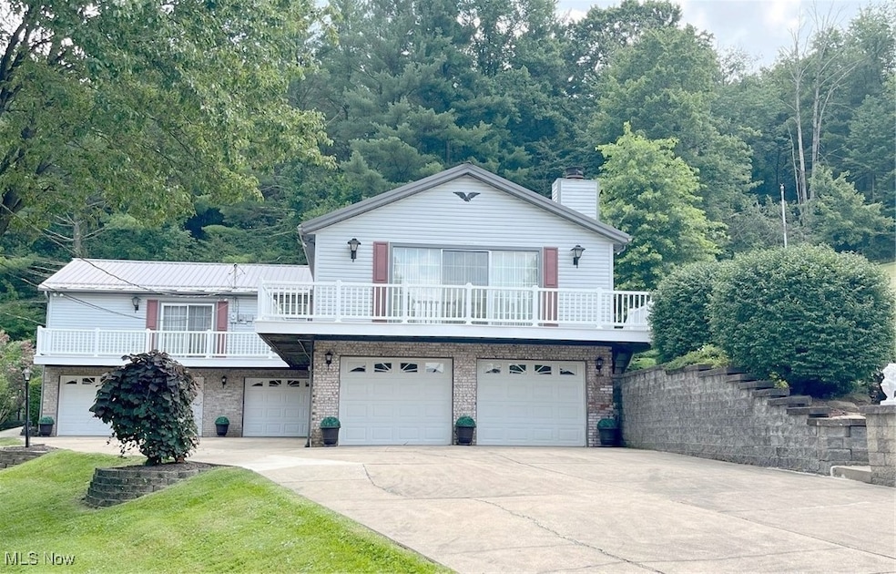 Welcome to 411 E. Mohawk Dr. in the beautiful community of Lake Mohawk