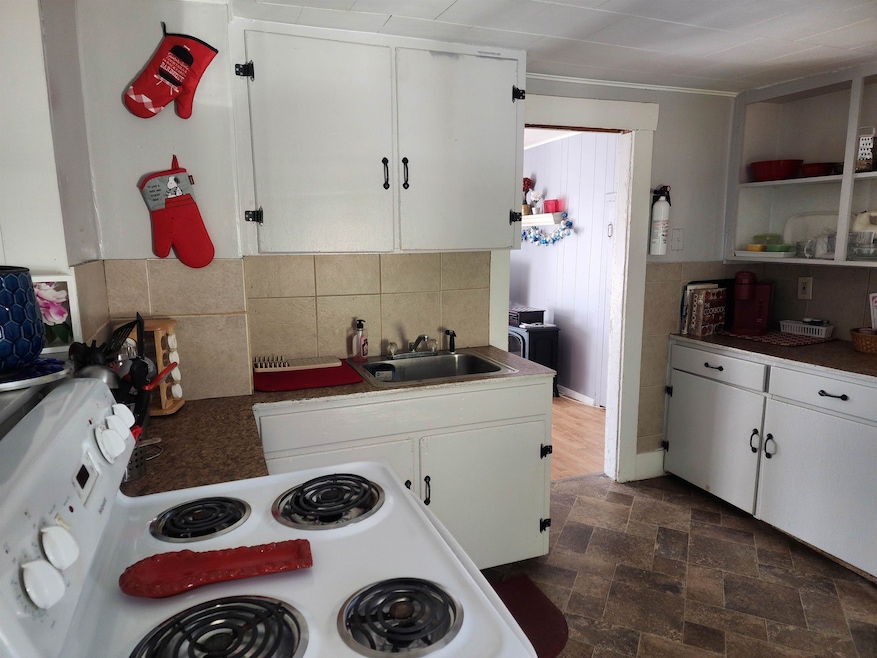 6 Hager Ln unit C, Littleton, NH 03561 - photo 1