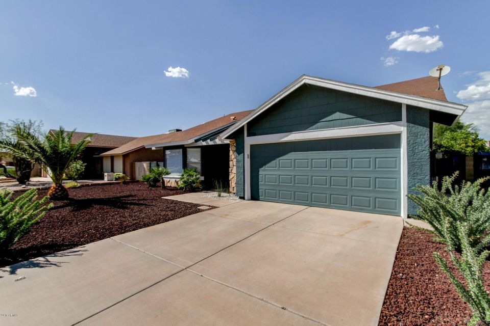 1726 East Vineyard MLS Size (2)
