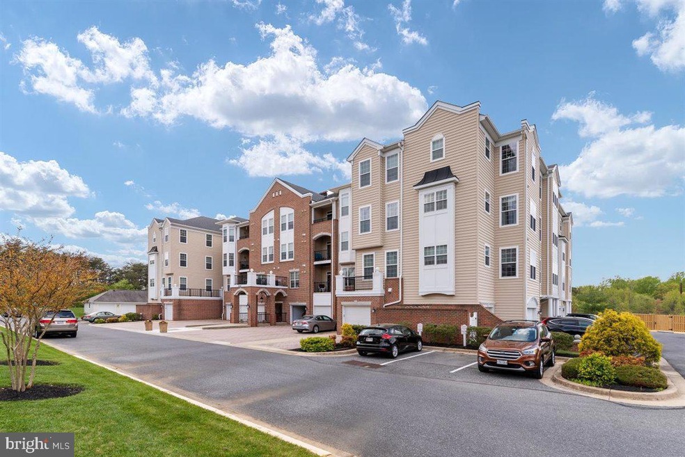 8600 Roaming Ridge Way unit 204, Odenton, MD 21113 - photo 1