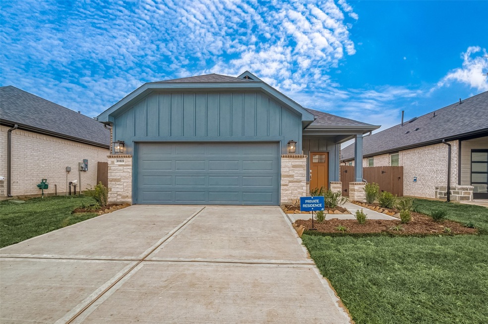 20822 Ellsmere Lake Ln, Tomball, TX 77377 - photo 1