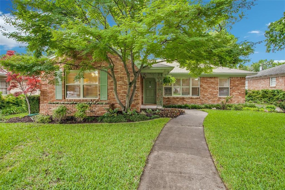 7242 Westbrook Ln, Dallas, TX 75214 - photo 1