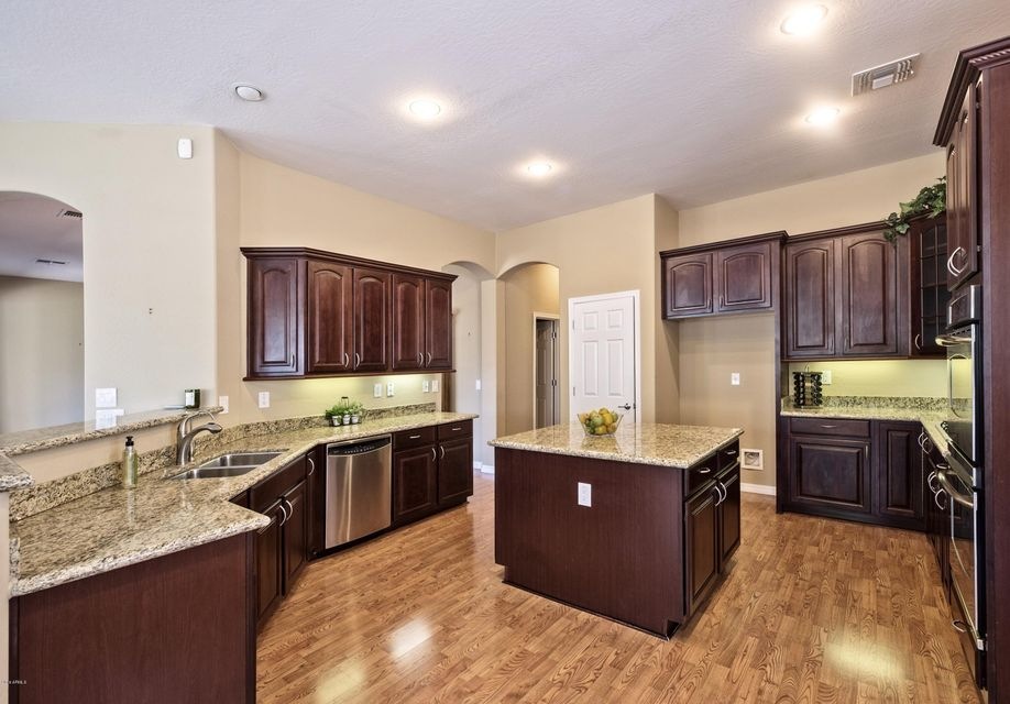 008_Kitchen