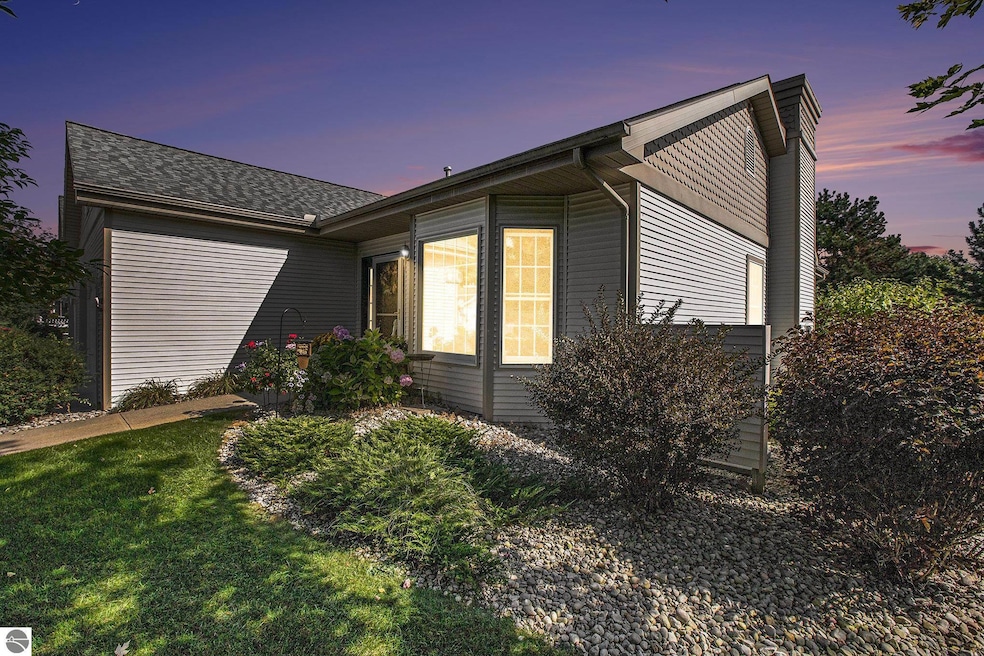 Under Contract $450,000