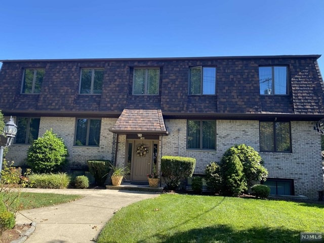 144 Riverside Ave unit 3, Lyndhurst, NJ 07071 - photo 1