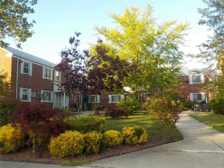 75-5B Commonwealth Blvd unit 2nd fl, Jamaica, NY 11426 - photo 1