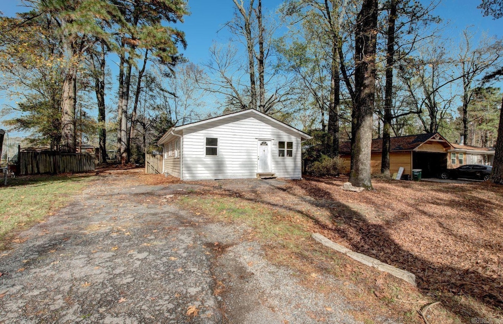 7512 Shady Grove Rd, Little Rock, AR 72209 - photo 1