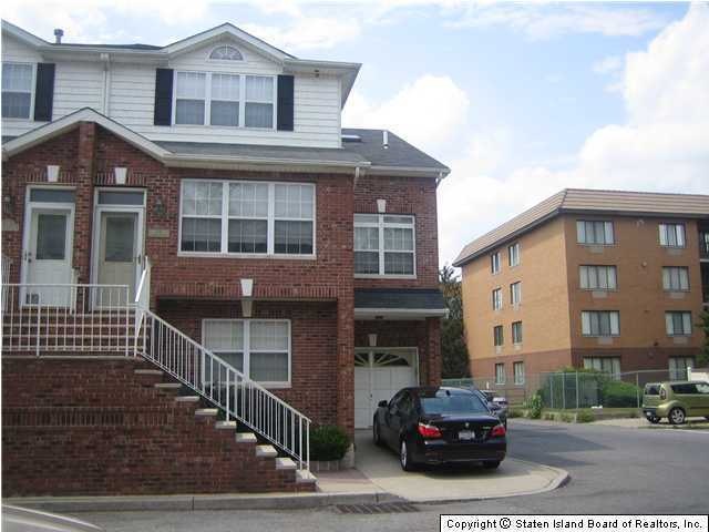 12 Daniella Ct, Staten Island, NY 10314 - photo 1