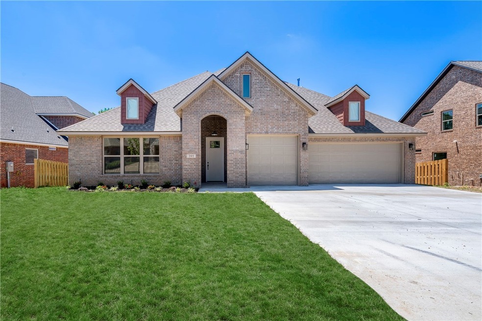 205 NW Highland Rd, Bentonville, AR 72712 - photo 1