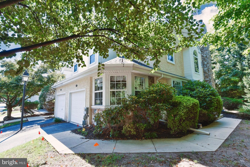 806 Coventry Pointe Ln, Pottstown, PA 19465 - photo 1