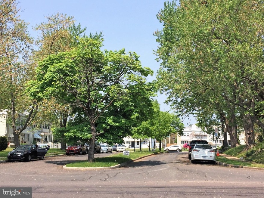 869 Wedgewood Dr, Lansdale, PA 19446 - photo 1