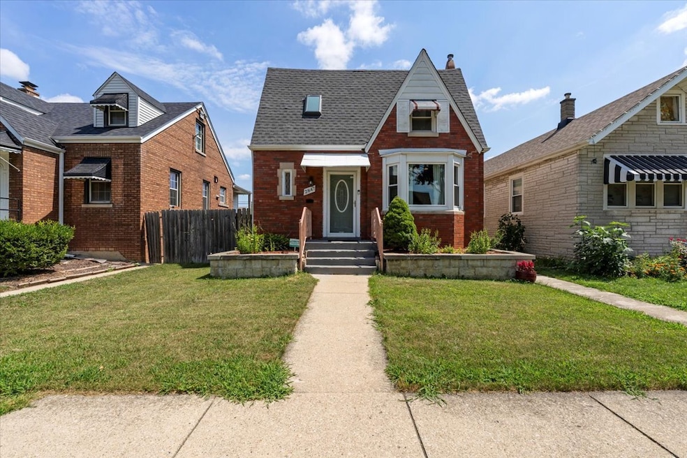 For Sale $450,000 • Co-Listing Agent