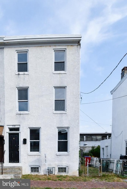 330 Green St, Norristown, PA 19401 - photo 1