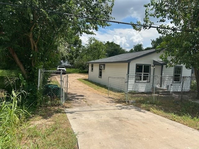 For Rent $1,460/month