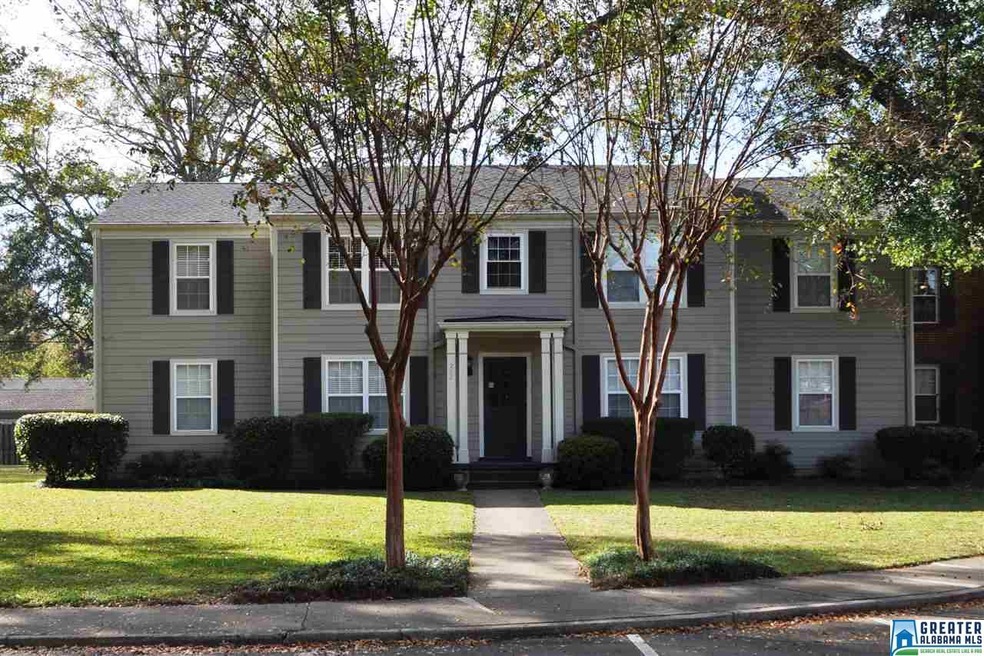 Fox Hall Manor condominiums located minutes from C