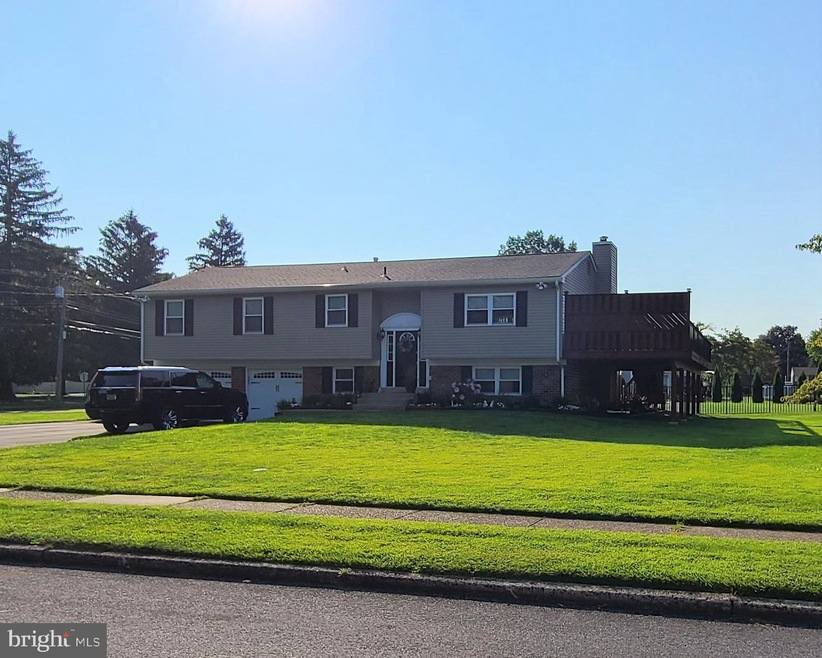 10 Cherokee Rd, Doylestown, PA 18901 - photo 1