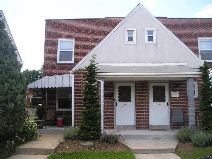 1719 Tremont St unit upper, Allentown, PA 18104 - photo 1