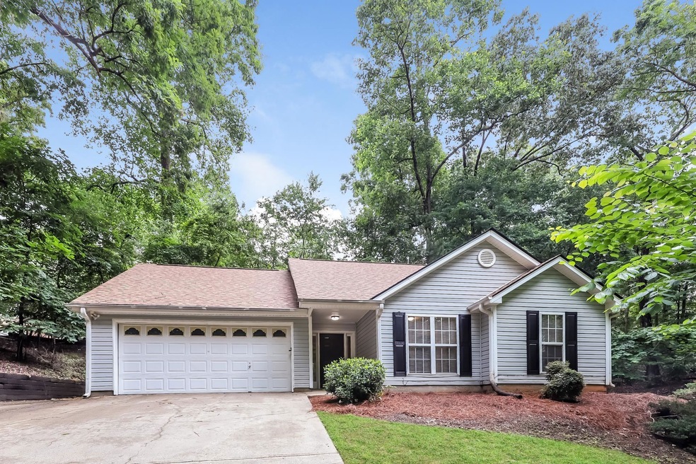 3404 Crown Dr, Gainesville, GA 30506 - photo 1