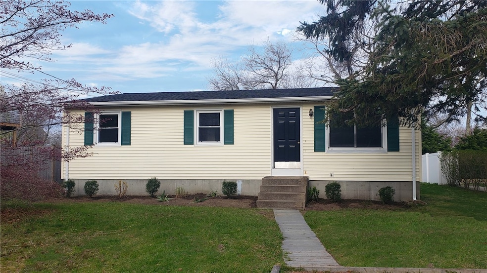 401 Davit Ave, Jamestown, RI 02835 - photo 1