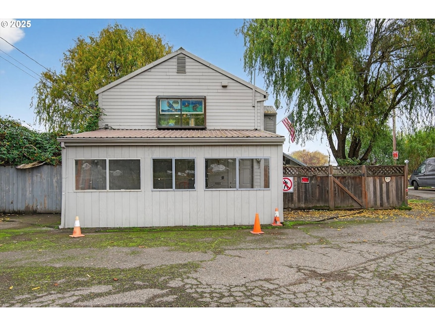 50316 Columbia River Hwy, Scappoose, OR 97056 - photo 1