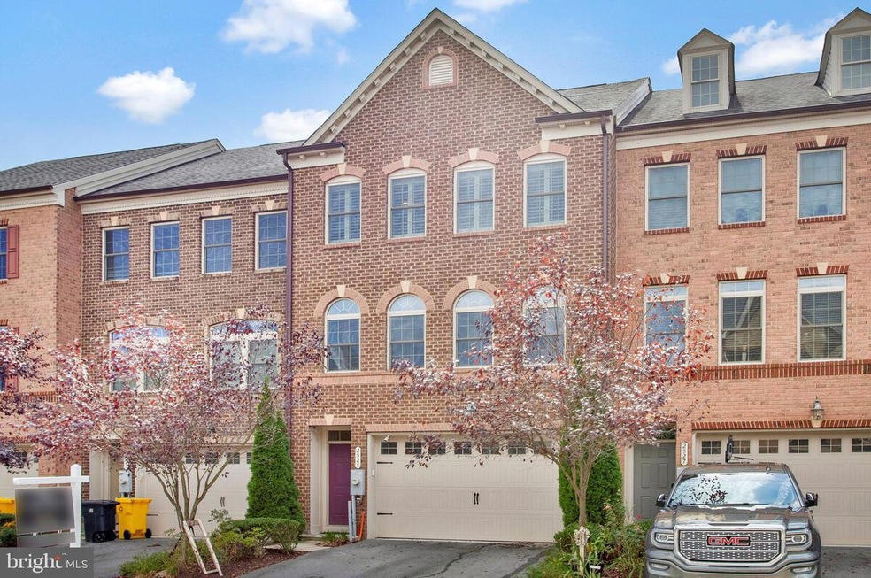 2525 Rolling Forest Dr, Hanover, MD 21076 - photo 1