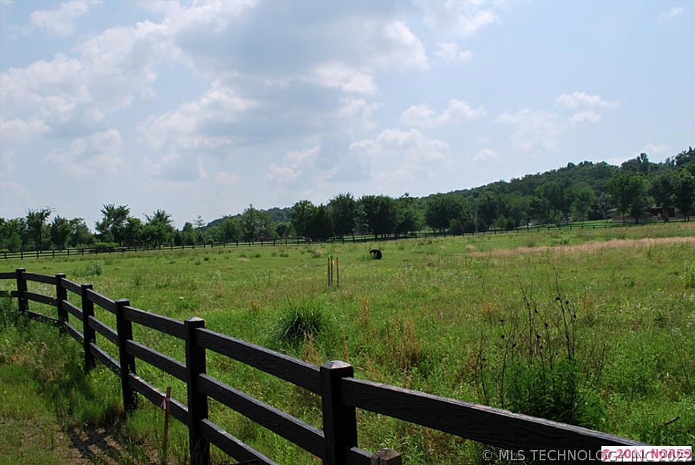 3800 Whitetail Cr, Tulsa, OK 74132 - photo 1