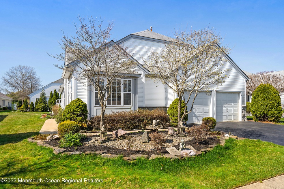 4 Chaucer Cir, Manchester Township, NJ 08759 - photo 1