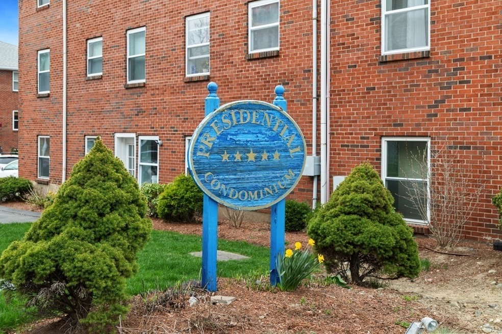 33 Montvale Ave unit 3, Woburn, MA 01801 - photo 1