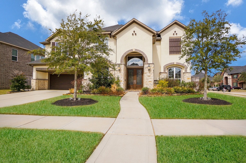 28206 Enchanted Shores Ln, Fulshear, TX 77441 - photo 1