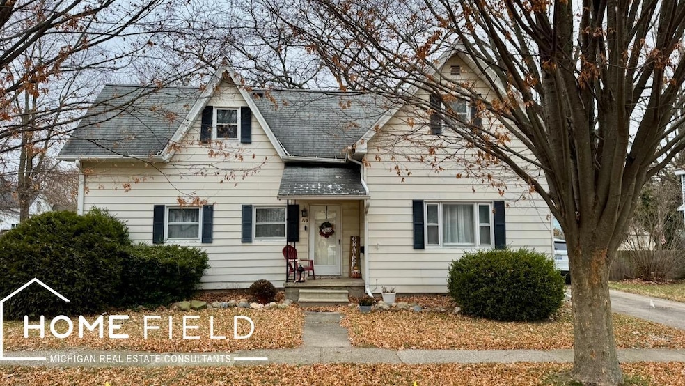 719 N Saginaw St, Owosso, MI 48867 - photo 1