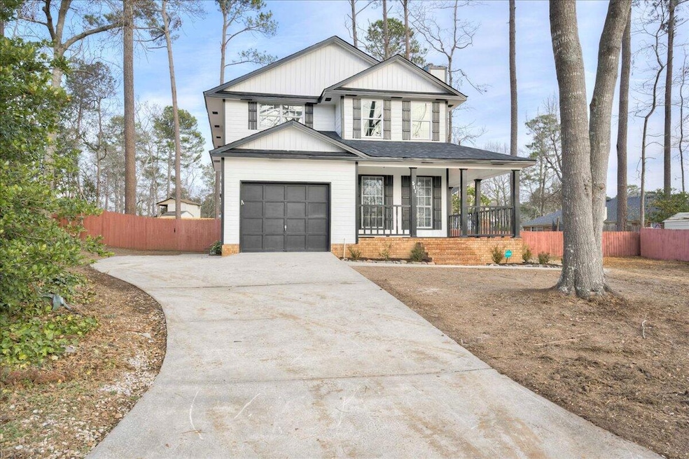 511 Arlington Ct Front View