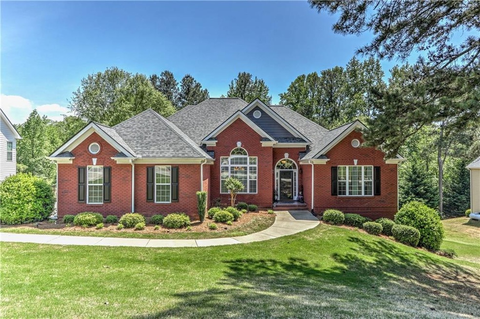 3321 Banks Mountain Dr, Gainesville, GA 30506 - photo 1