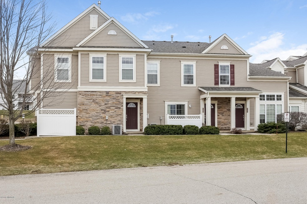 001-Front_View-2466750-medium