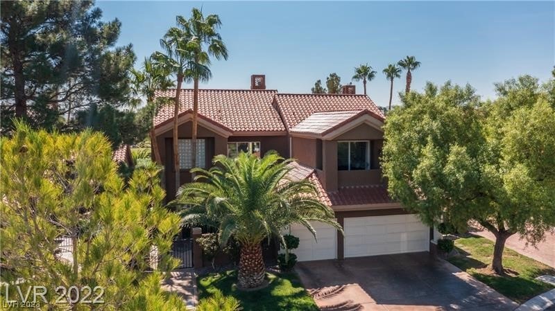 8361 Plum Creek Ct, Las Vegas, NV 89113 - photo 1