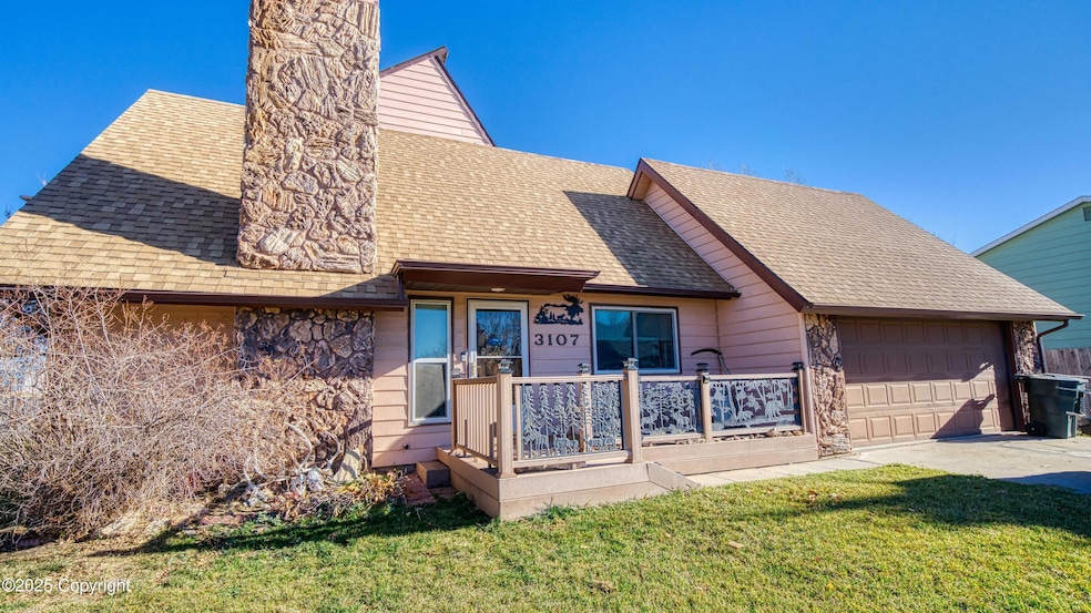 3107 Watsabaugh Dr, Gillette, WY 82718 - photo 1