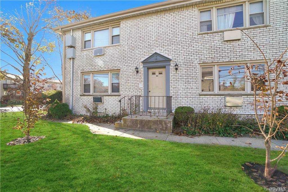 83 Cardinal Ln unit 2B, Islip, NY 11751 - photo 1