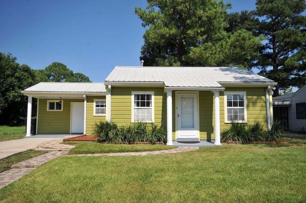 4809 Feliciana Dr, New Orleans, LA 70126 - photo 1