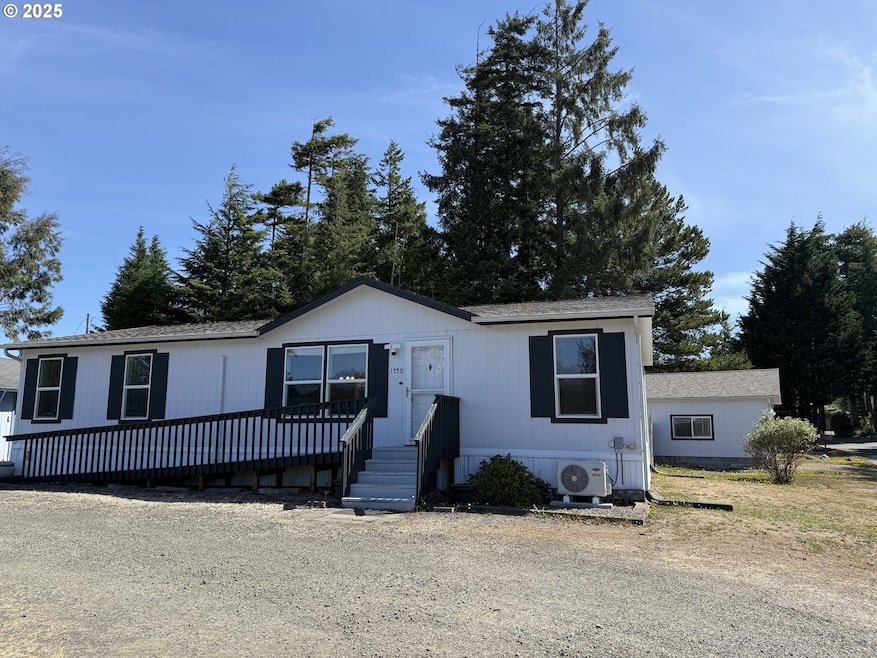 1750 S 28th Ct, Coos Bay, OR 97420 - photo 1