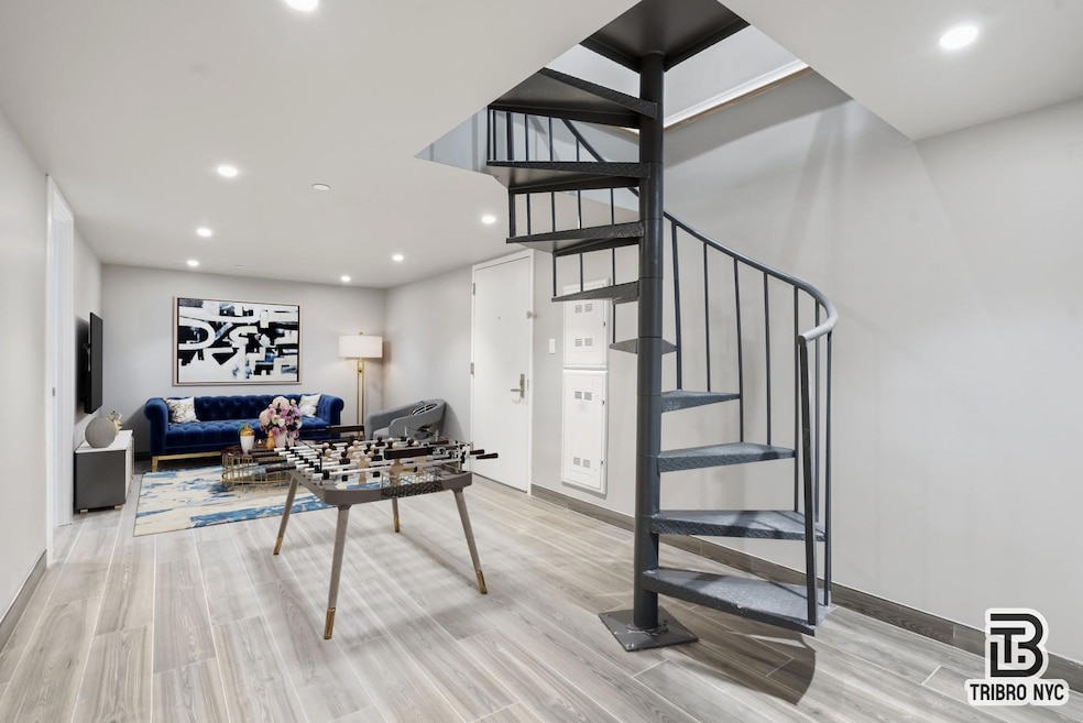 129 Russell St unit 1AA, Brooklyn, NY 11222 - photo 1