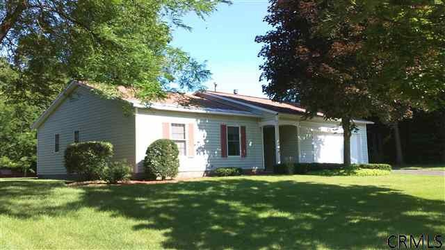 1104 Laural Ln, Ballston Spa, NY 12020 - photo 1