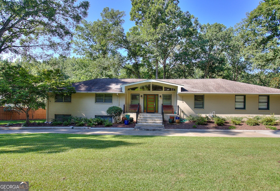 3174 Jodeco Dr, Jonesboro, GA 30236 - photo 1