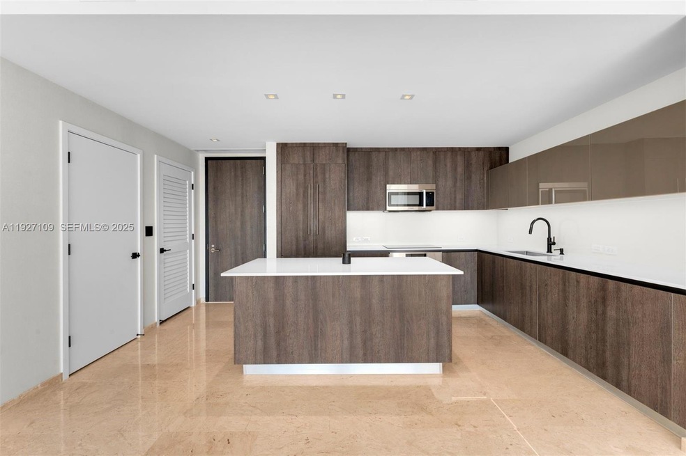 Rise Condo unit 3907, Miami, FL 33130 - photo 1